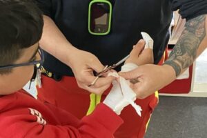 Erste Hilfe mit Selbstschutzinhalten